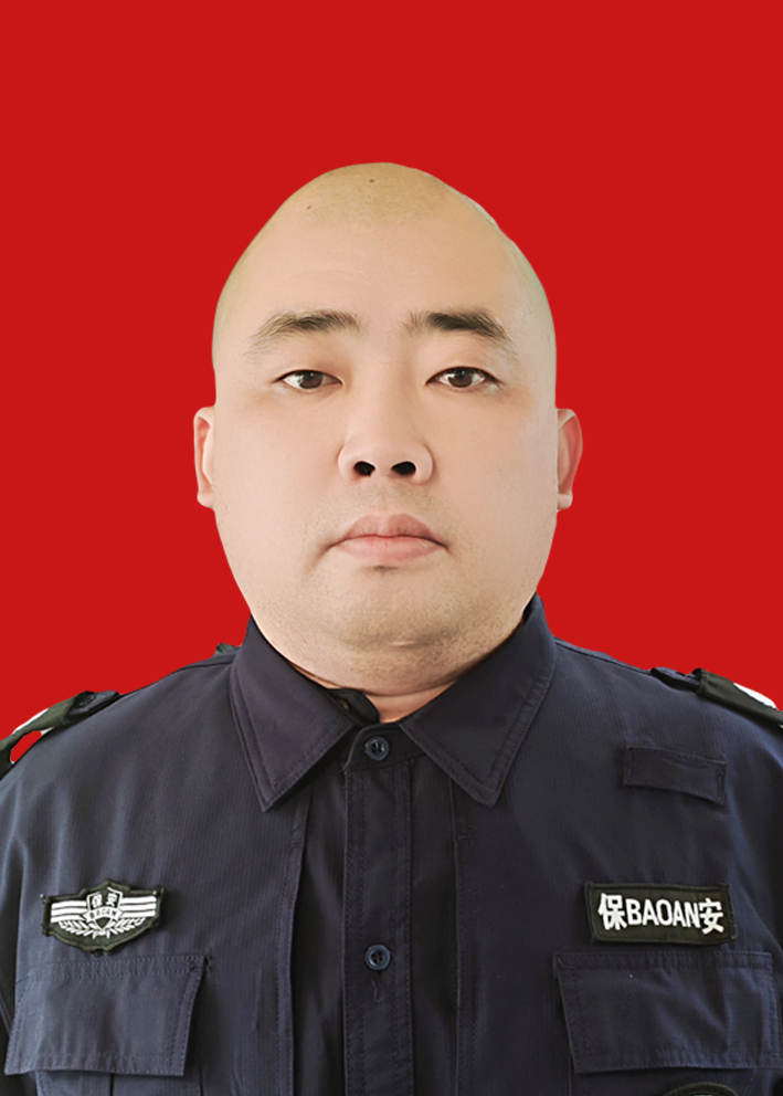 最美保安张华征.jpg