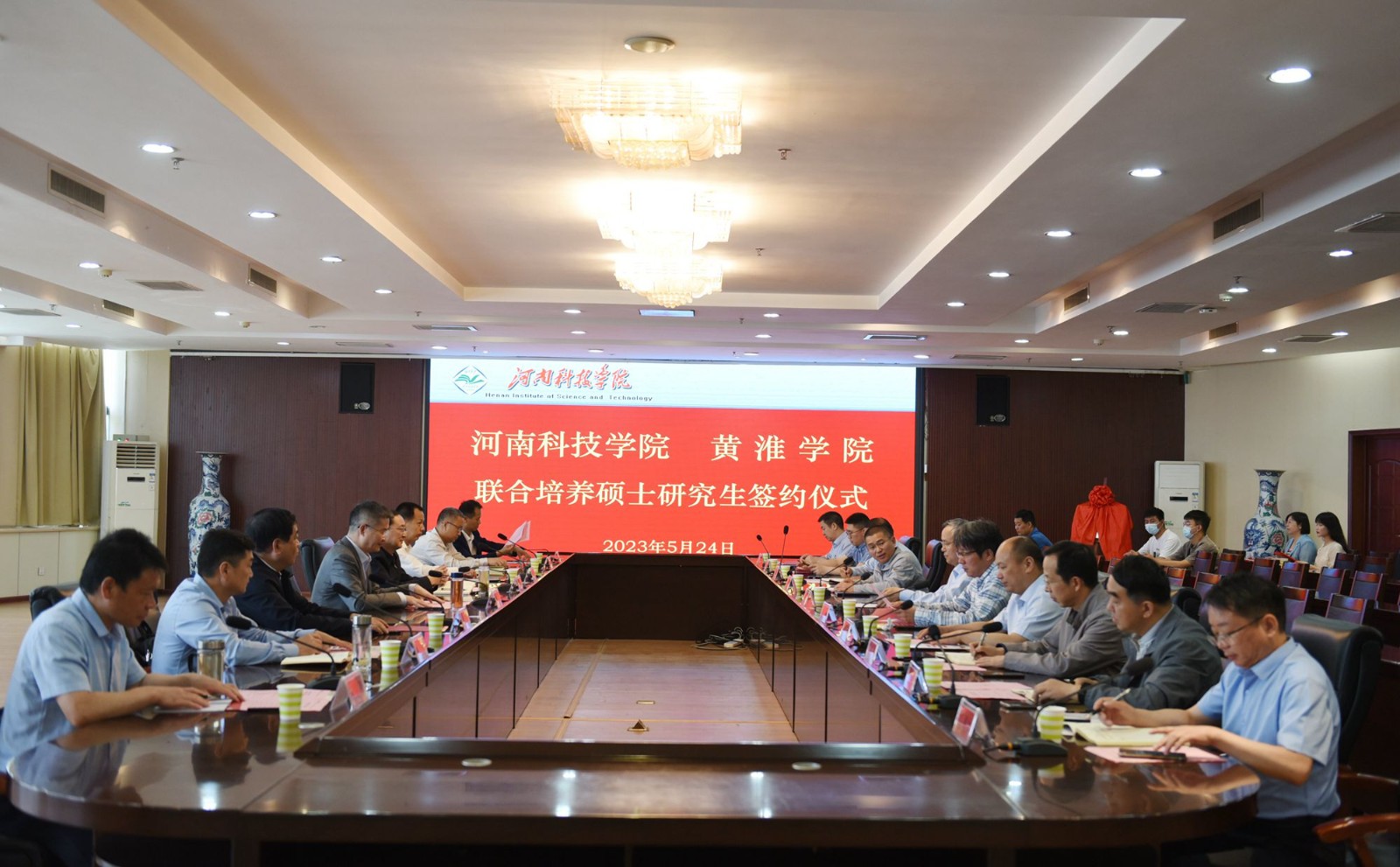 65a85acff29279c2.jpg