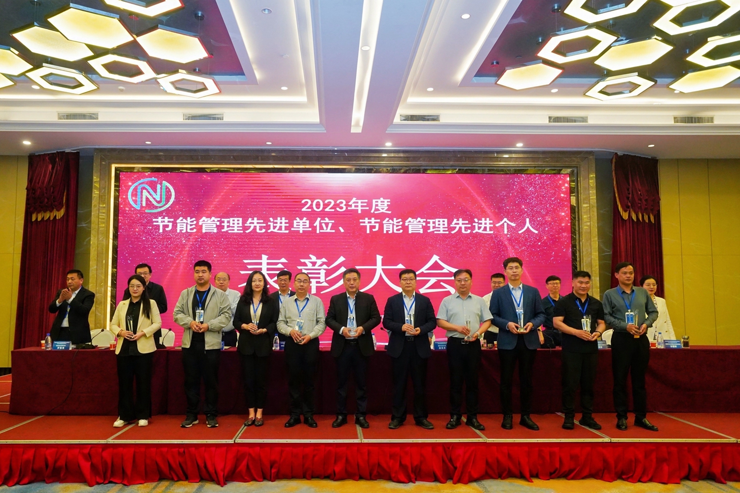 ce6e537c594c57c5.jpg