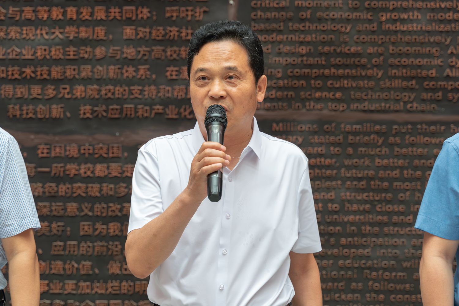 3f2be4f6221bec86.jpg
