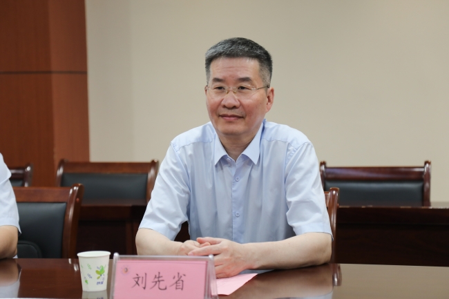 刘书记.jpg
