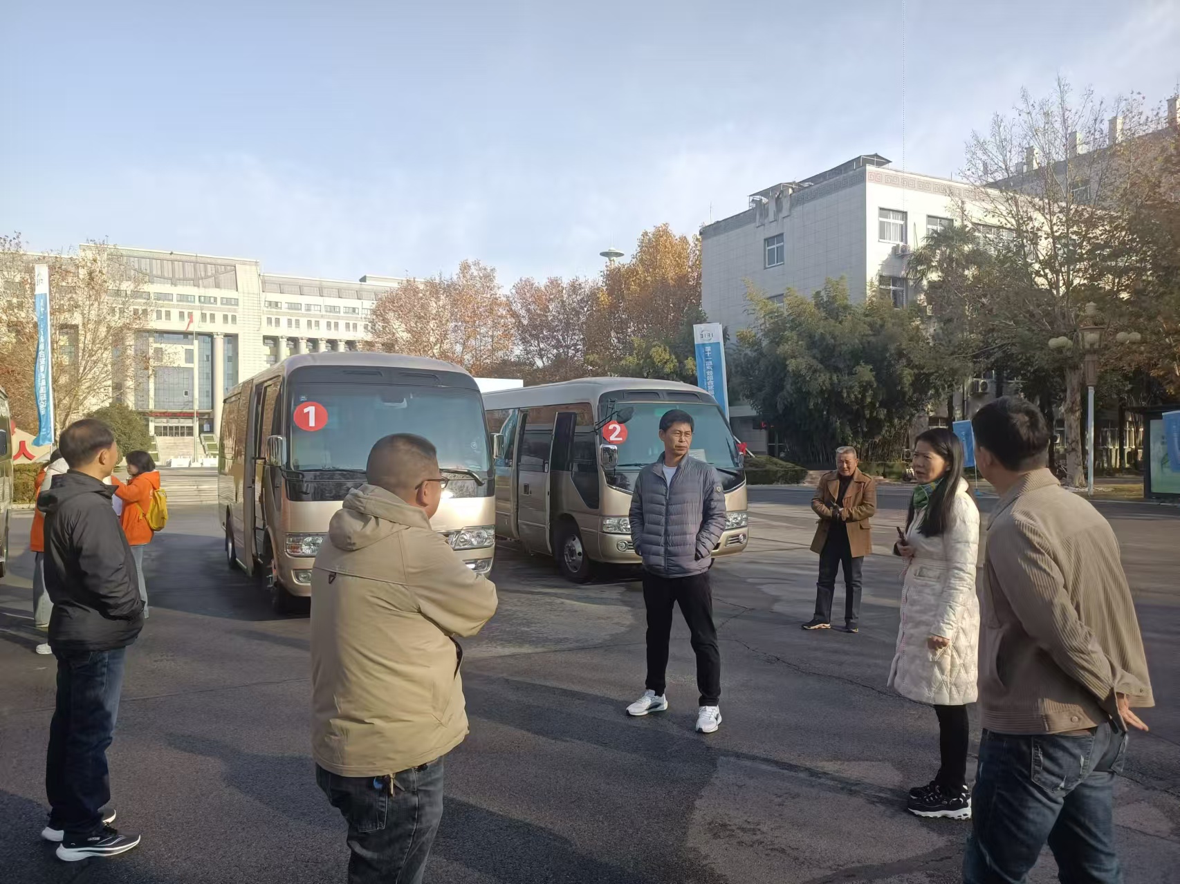 论坛2.jpg