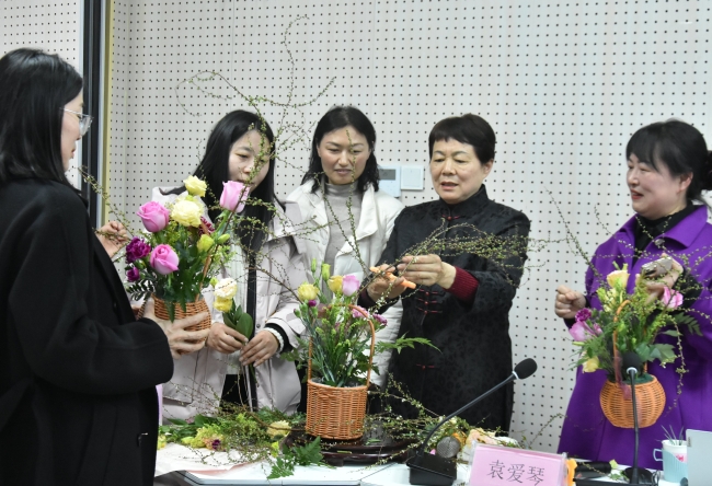 袁老师.jpg