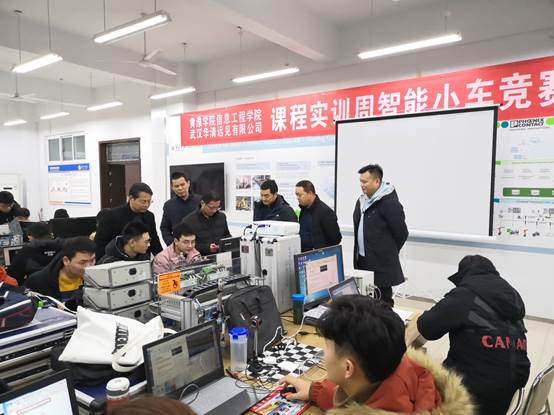 说明: C:\Users\Administrator\Desktop\实训照片\教务处巡视\IMG_20191224_155554.jpg