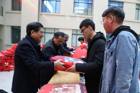 http://www.huanghuai.edu.cn/ewebeditor/uploadfile/images/20191201/20191201184518483.jpg
